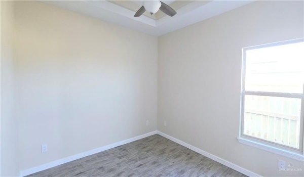 1013 Solaris Street, Edinburg, TX 78541, 3 Bedrooms Bedrooms, ,2 BathroomsBathrooms,Residential,For Sale,1013 Solaris Street,461056