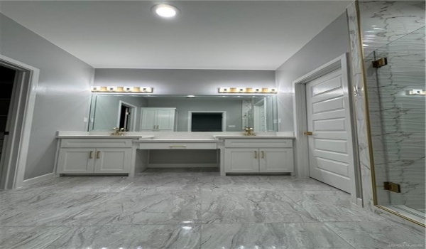 921 E Rio Vista Avenue, Pharr, TX 78577, 3 Bedrooms Bedrooms, ,2 BathroomsBathrooms,Residential,For Sale,921 E Rio Vista Avenue,461136