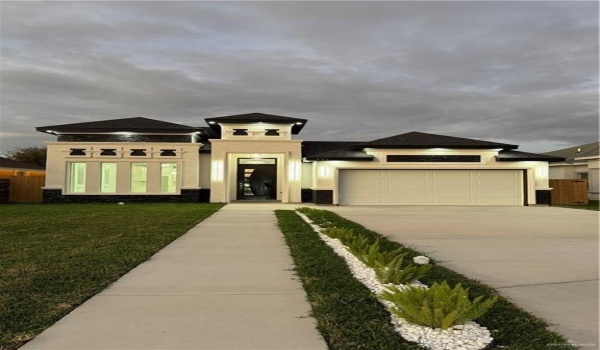 921 E Rio Vista Avenue, Pharr, TX 78577, 3 Bedrooms Bedrooms, ,2 BathroomsBathrooms,Residential,For Sale,921 E Rio Vista Avenue,461136