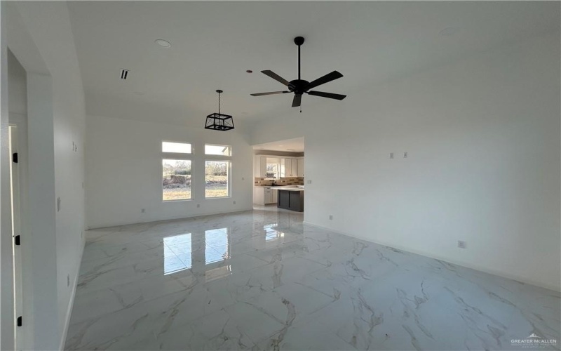 5917 N Playa Del Sol Street, Edinburg, TX 78572, 3 Habitaciones Habitaciones , ,2 BañosBaños,Residential,En Venta,5917 N Playa Del Sol Street,461152
