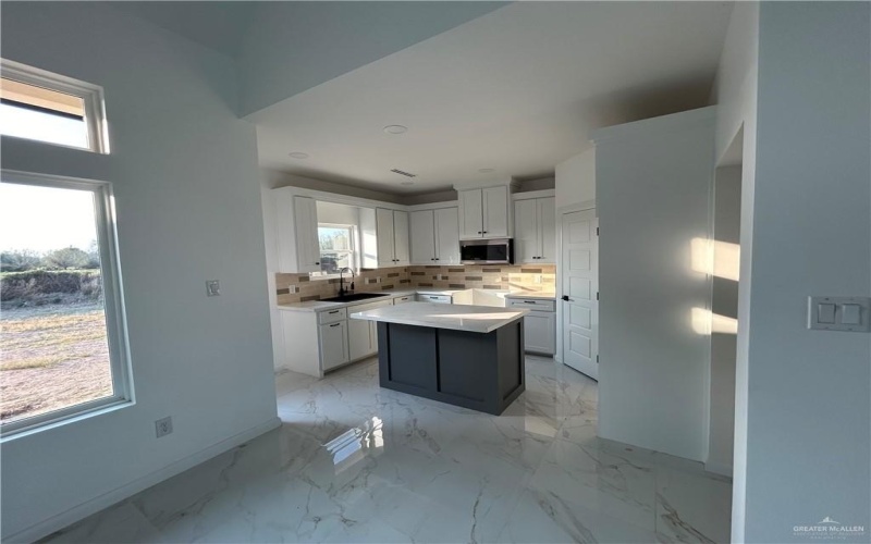 5917 N Playa Del Sol Street, Edinburg, TX 78572, 3 Habitaciones Habitaciones , ,2 BañosBaños,Residential,En Venta,5917 N Playa Del Sol Street,461152