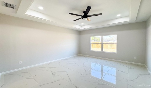 5008 Duke Avenue, McAllen, TX 78504, 3 Bedrooms Bedrooms, ,2 BathroomsBathrooms,Residential,For Sale,5008 Duke Avenue,461338