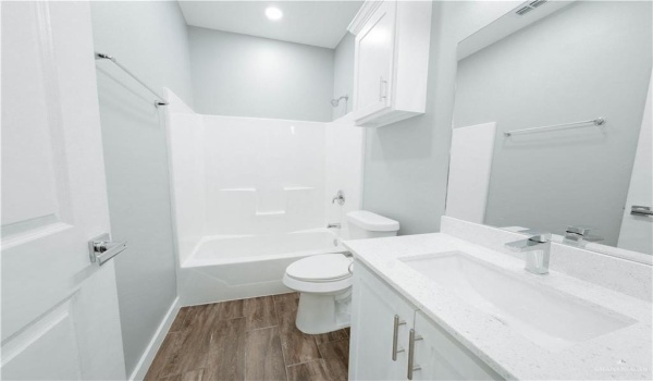 2605 Sage Drive, Weslaco, TX 78596, ,Residential Multi Family,En Venta,2605 Sage Drive,461364