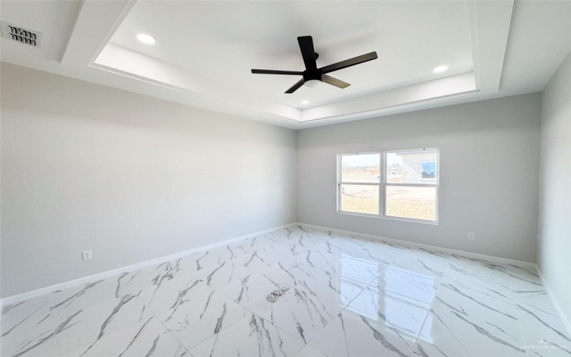 8039 N 48th Lane, McAllen, TX 78504, 3 Bedrooms Bedrooms, ,2 BathroomsBathrooms,Residential,For Sale,8039 N 48th Lane,461373