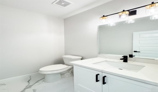 8039 N 48th Lane, McAllen, TX 78504, 3 Bedrooms Bedrooms, ,2 BathroomsBathrooms,Residential,For Sale,8039 N 48th Lane,461373