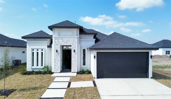 8039 N 48th Lane, McAllen, TX 78504, 3 Bedrooms Bedrooms, ,2 BathroomsBathrooms,Residential,For Sale,8039 N 48th Lane,461373