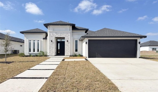 8039 N 48th Lane, McAllen, TX 78504, 3 Bedrooms Bedrooms, ,2 BathroomsBathrooms,Residential,For Sale,8039 N 48th Lane,461373