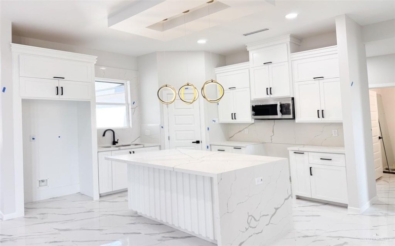 8039 N 48th Lane, McAllen, TX 78504, 3 Bedrooms Bedrooms, ,2 BathroomsBathrooms,Residential,For Sale,8039 N 48th Lane,461373