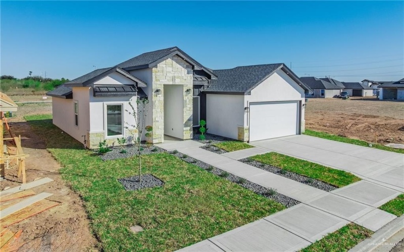 2312 N Piedra Avenue, Edinburg, TX 78542, 3 Bedrooms Bedrooms, ,2 BathroomsBathrooms,Residential,For Sale,2312 N Piedra Avenue,461380