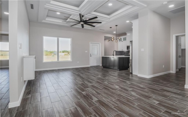 2312 N Piedra Avenue, Edinburg, TX 78542, 3 Bedrooms Bedrooms, ,2 BathroomsBathrooms,Residential,For Sale,2312 N Piedra Avenue,461380