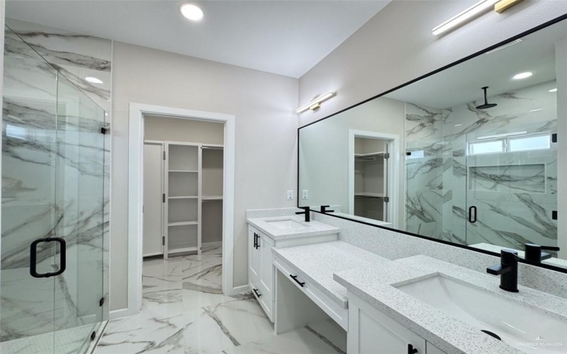 8104 50th Street, McAllen, TX 78504, 3 Habitaciones Habitaciones , ,2 BañosBaños,Residential,En Venta,8104 50th Street,461390