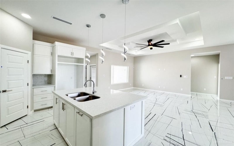 8100 50th Street, McAllen, TX 78504, 3 Habitaciones Habitaciones , ,2 BañosBaños,Residential,En Venta,8100 50th Street,461398