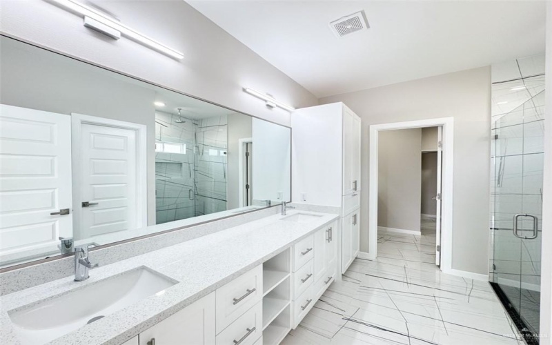 8100 50th Street, McAllen, TX 78504, 3 Habitaciones Habitaciones , ,2 BañosBaños,Residential,En Venta,8100 50th Street,461398