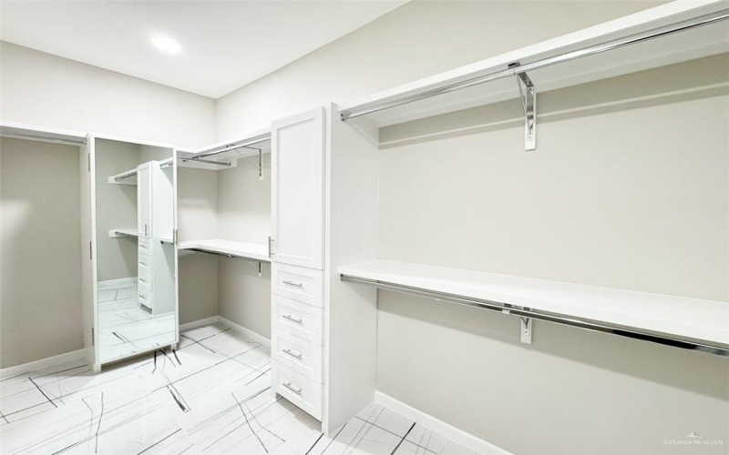 8100 50th Street, McAllen, TX 78504, 3 Habitaciones Habitaciones , ,2 BañosBaños,Residential,En Venta,8100 50th Street,461398