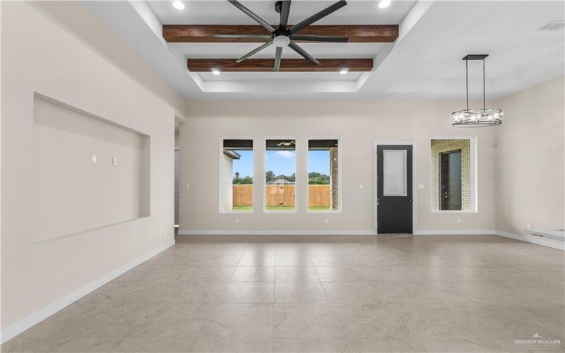 5308 N 42nd Street, McAllen, TX 78504, 3 Habitaciones Habitaciones , ,2 BañosBaños,Residential,En Venta,5308 N 42nd Street,461409