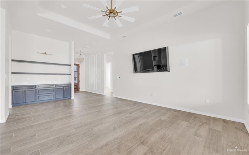 8015 N 48th Lane, McAllen, TX 78504, 4 Habitaciones Habitaciones , ,3 BañosBaños,Residential,En Venta,8015 N 48th Lane,461570