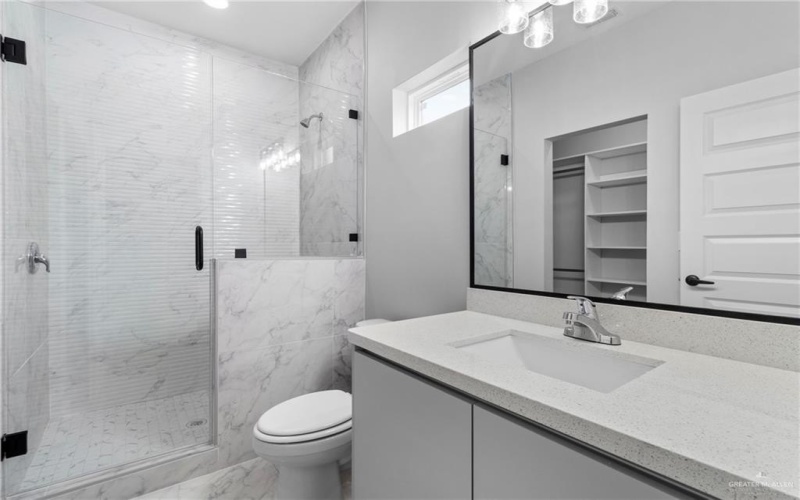 903 W 8th Street #1, Mission, TX 78572, 2 Habitaciones Habitaciones , ,2 BañosBaños,Residential Lease,En Alquiler,903 W 8th Street,461596