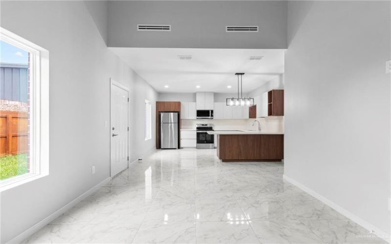 903 W 8th Street #1, Mission, TX 78572, 2 Habitaciones Habitaciones , ,2 BañosBaños,Residential Lease,En Alquiler,903 W 8th Street,461596