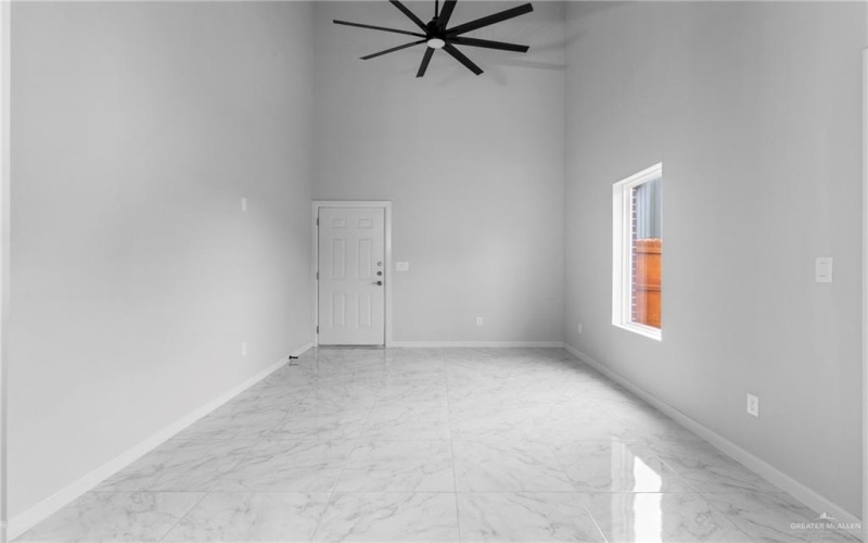 903 W 8th Street #1, Mission, TX 78572, 2 Habitaciones Habitaciones , ,2 BañosBaños,Residential Lease,En Alquiler,903 W 8th Street,461596