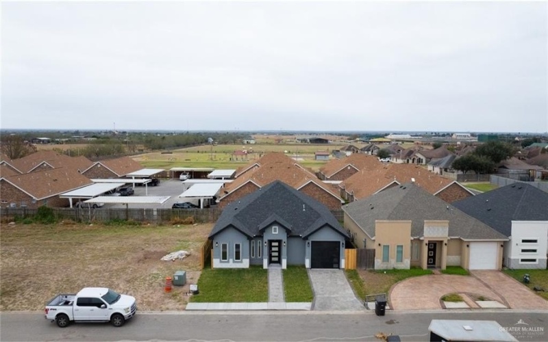 2410 King David Drive, Rio Grande City, TX 78582, 3 Habitaciones Habitaciones , ,2 BañosBaños,Residential,En Venta,2410 King David Drive,461833