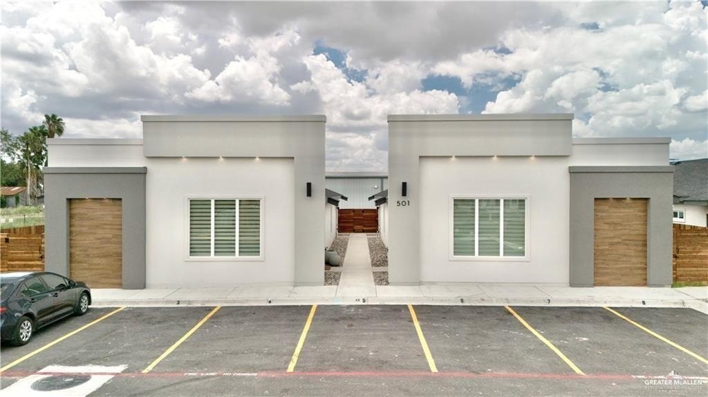 606 Brito Lane, Weslaco, TX 78596, ,Residential Multi Family,For Sale,606 Brito Lane,461842
