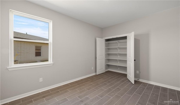 2532 N Blue Sage Avenue, Edinburg, TX 78541, 3 Bedrooms Bedrooms, ,2 BathroomsBathrooms,Residential,For Sale,2532 N Blue Sage Avenue,461877