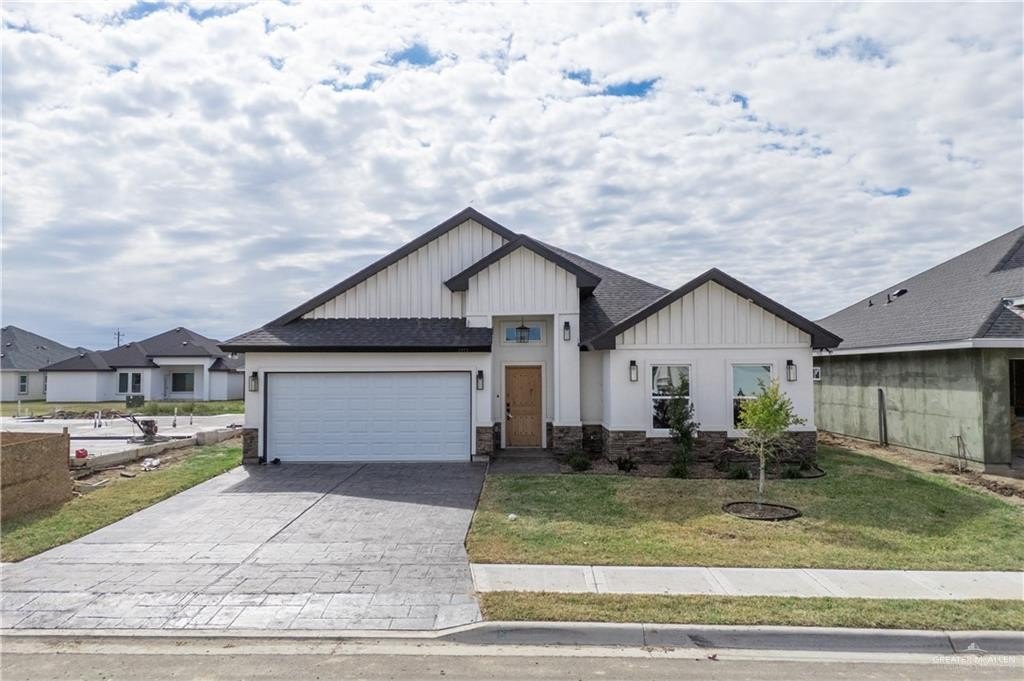 1013 Magnolia Street, Mission, TX 78573, 3 Bedrooms Bedrooms, ,2 BathroomsBathrooms,Residential,For Sale,1013 Magnolia Street,461958