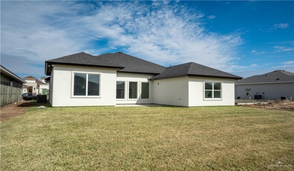 1013 Magnolia Street, Mission, TX 78573, 3 Bedrooms Bedrooms, ,2 BathroomsBathrooms,Residential,For Sale,1013 Magnolia Street,461958