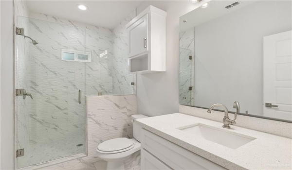 902 W 8th Street, Mission, TX 78572, ,Residential Multi Family,For Sale,902 W 8th Street,451831