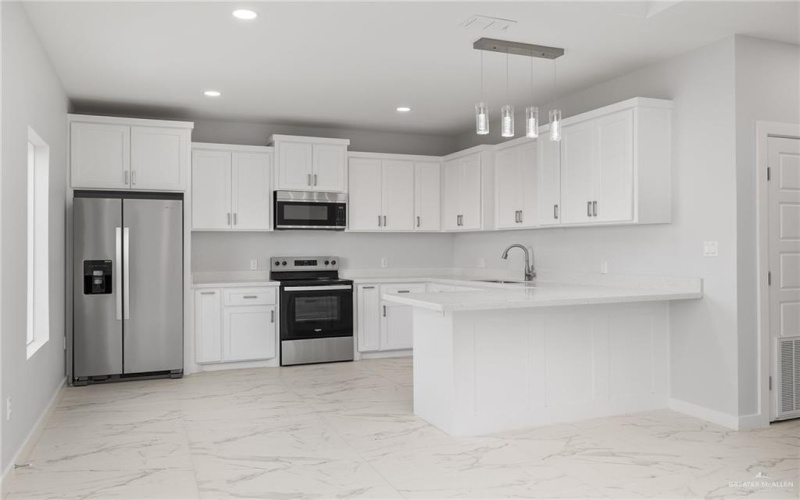 902 W 8th Street, Mission, TX 78572, ,Residential Multi Family,En Venta,902 W 8th Street,451831