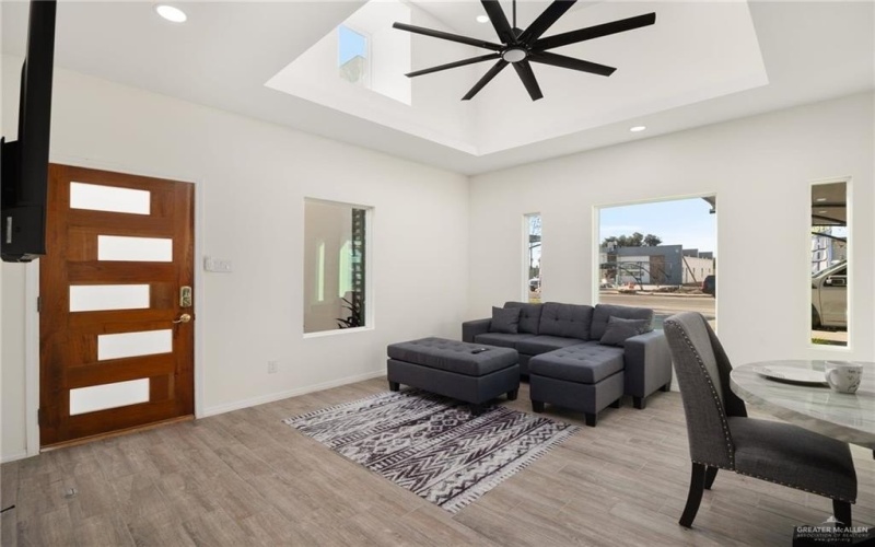 1605 Karen Drive #A1, Alton, TX 78573, 2 Habitaciones Habitaciones , ,2 BañosBaños,Residential,En Venta,1605 Karen Drive,452338