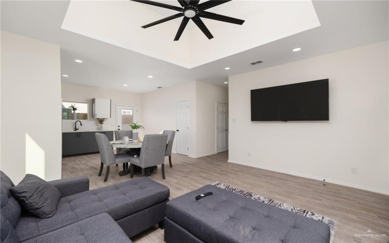 1605 Karen Drive #A1, Alton, TX 78573, 2 Habitaciones Habitaciones , ,2 BañosBaños,Residential,En Venta,1605 Karen Drive,452338