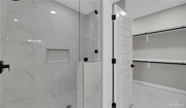 3104 N Alyna Avenue, Edinburg, TX 78541, 4 Bedrooms Bedrooms, ,2 BathroomsBathrooms,Residential,For Sale,3104 N Alyna Avenue,452354