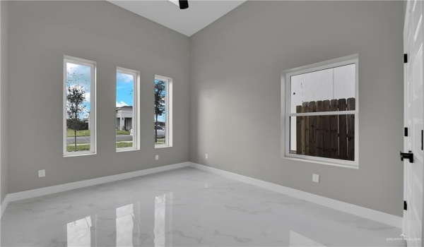 3104 N Alyna Avenue, Edinburg, TX 78541, 4 Bedrooms Bedrooms, ,2 BathroomsBathrooms,Residential,For Sale,3104 N Alyna Avenue,452354