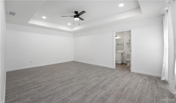 1205 S 19 1/2 Street, McAllen, TX 78501, 2 Bedrooms Bedrooms, ,2 BathroomsBathrooms,Residential,For Sale,1205 S 19 1/2 Street,452770