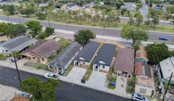 1205 S 19 1/2 Street, McAllen, TX 78501, 2 Bedrooms Bedrooms, ,2 BathroomsBathrooms,Residential,For Sale,1205 S 19 1/2 Street,452770