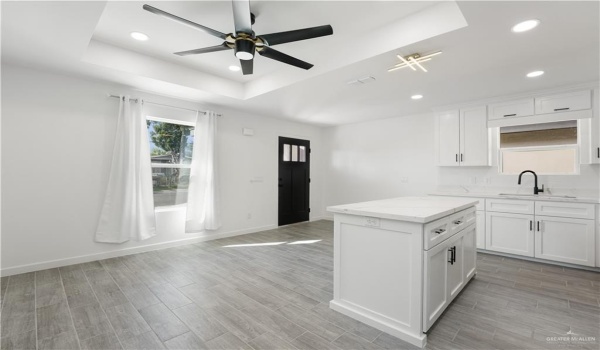 1205 S 19 1/2 Street, McAllen, TX 78501, 2 Bedrooms Bedrooms, ,2 BathroomsBathrooms,Residential,For Sale,1205 S 19 1/2 Street,452770