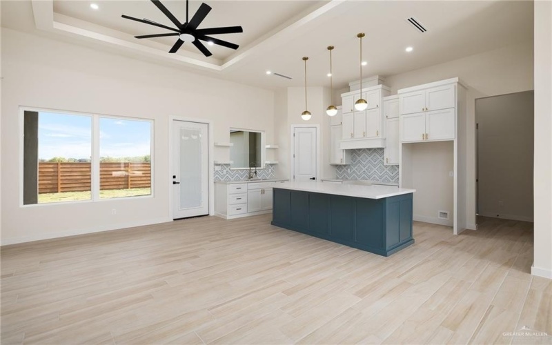 1912 Diplomat Drive, Edinburg, TX 78542, 3 Bedrooms Bedrooms, ,2 BathroomsBathrooms,Residential,For Sale,1912 Diplomat Drive,456536