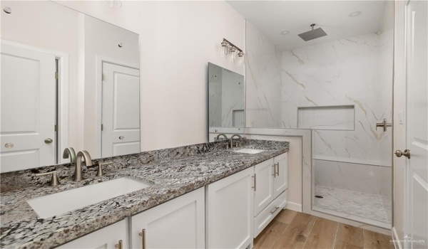 820 N Brushfield Avenue, Edinburg, TX 78541, 3 Bedrooms Bedrooms, ,2 BathroomsBathrooms,Residential,For Sale,820 N Brushfield Avenue,453088
