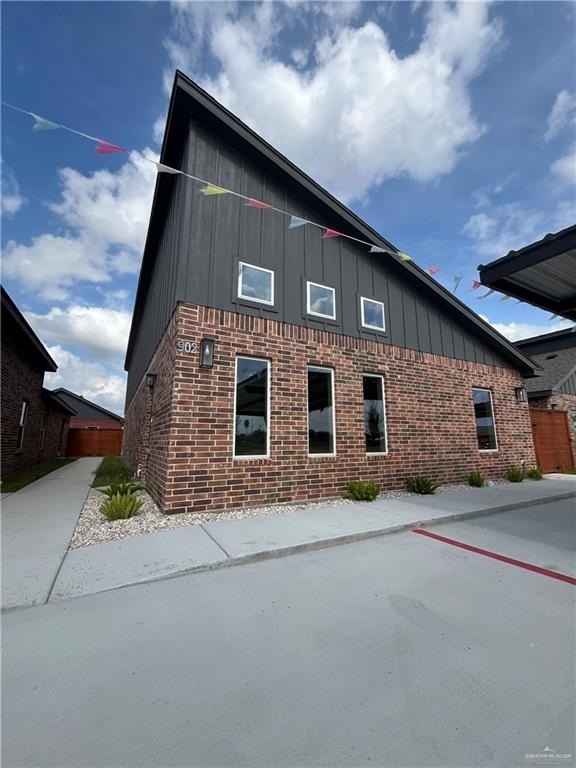 902 Hidden Hills Street #3, Mission, TX 78572, 2 Habitaciones Habitaciones , ,2 BañosBaños,Residential Lease,En Alquiler,902 Hidden Hills Street,453136