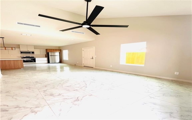 902 Hidden Hills Street #4, Mission, TX 78572, 2 Habitaciones Habitaciones , ,2 BañosBaños,Residential Lease,En Alquiler,902 Hidden Hills Street,453138