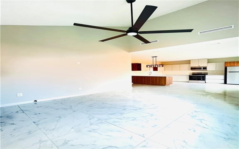 902 Hidden Hills Street #4, Mission, TX 78572, 2 Habitaciones Habitaciones , ,2 BañosBaños,Residential Lease,En Alquiler,902 Hidden Hills Street,453138