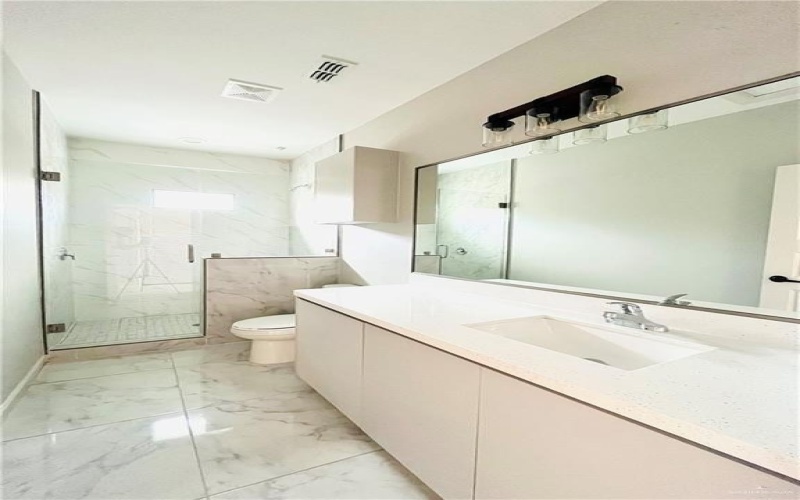 902 Hidden Hills Street #4, Mission, TX 78572, 2 Habitaciones Habitaciones , ,2 BañosBaños,Residential Lease,En Alquiler,902 Hidden Hills Street,453138