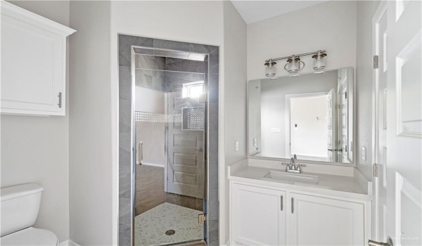 820 W Sycamore Avenue, Mission, TX 78573, 3 Habitaciones Habitaciones , ,2 BañosBaños,Residential,En Venta,820 W Sycamore Avenue,453766