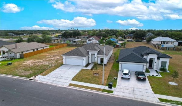 820 W Sycamore Avenue, Mission, TX 78573, 3 Habitaciones Habitaciones , ,2 BañosBaños,Residential,En Venta,820 W Sycamore Avenue,453766