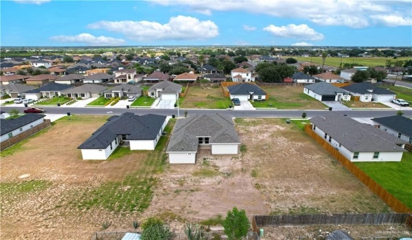 820 W Sycamore Avenue, Mission, TX 78573, 3 Habitaciones Habitaciones , ,2 BañosBaños,Residential,En Venta,820 W Sycamore Avenue,453766