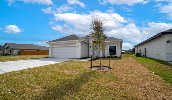 820 W Sycamore Avenue, Mission, TX 78573, 3 Habitaciones Habitaciones , ,2 BañosBaños,Residential,En Venta,820 W Sycamore Avenue,453766