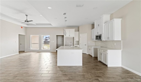 820 W Sycamore Avenue, Mission, TX 78573, 3 Habitaciones Habitaciones , ,2 BañosBaños,Residential,En Venta,820 W Sycamore Avenue,453766