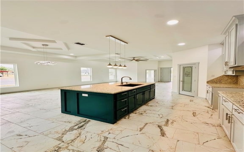 100 Palm Drive, La Joya, TX 78560, 4 Bedrooms Bedrooms, ,2 BathroomsBathrooms,Residential,For Sale,100 Palm Drive,453990