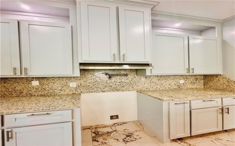 100 Palm Drive, La Joya, TX 78560, 4 Bedrooms Bedrooms, ,2 BathroomsBathrooms,Residential,For Sale,100 Palm Drive,453990